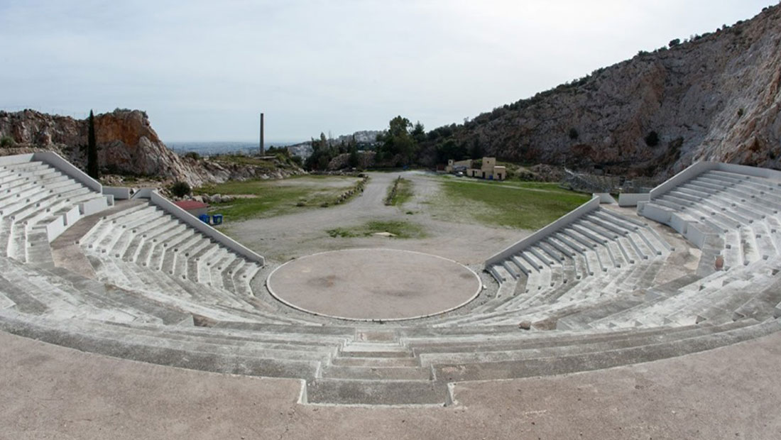 Αναβαθμίζεται το Θέατρο Πέτρας